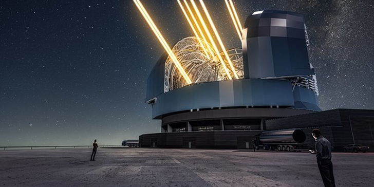Vue d’artiste du télescope géant européen, en anglais "Extremely Large Telescope" (ELT). Crédit ESO. L’ELT est un télescope terrestre, faisant partie de la série des trois télescopes géants en cours de construction. Son miroir primaire de 39m de diamètre et l'ensemble de ses technologies et de ses instruments en feront,  l'horizon 2025, l'observatoire le plus complexe et le plus performant jamais construit. Au cœur de l'Optique Adaptative de l'ELT, l'ONERA imagine et conçoit les systèmes et composants qui permettront de s'affranchir des effets néfastes de la turbulence atmosphérique et délivreront une qualité d'image jusqu'ici inégalée (10 milli-secondes d'arc, soit 50 nano-radians) et ceci sur la quasi-totalité du ciel